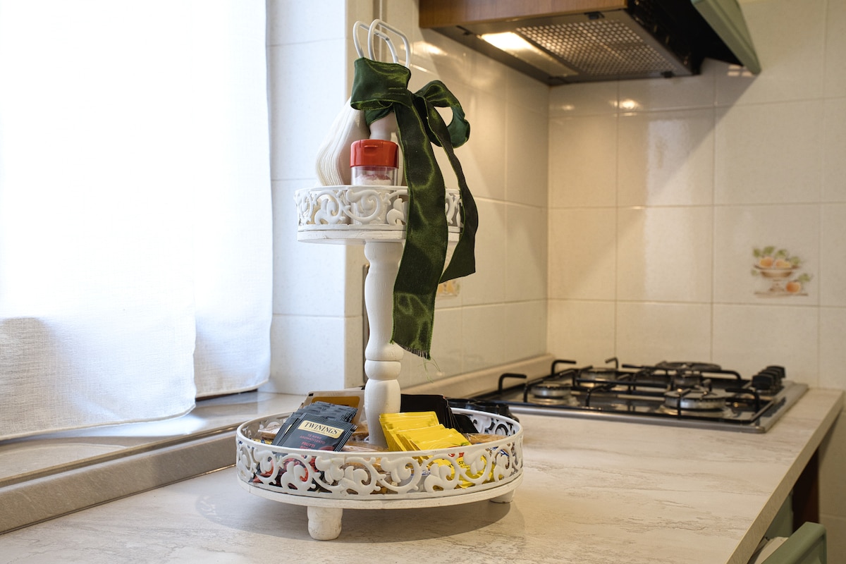 Top performing Airbnb: In the Heart of Lazise Sofy Apartment in Lazise
