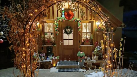 Chalet Hepi, 5 En-suite Bedrooms. Lake 5 min-walk.