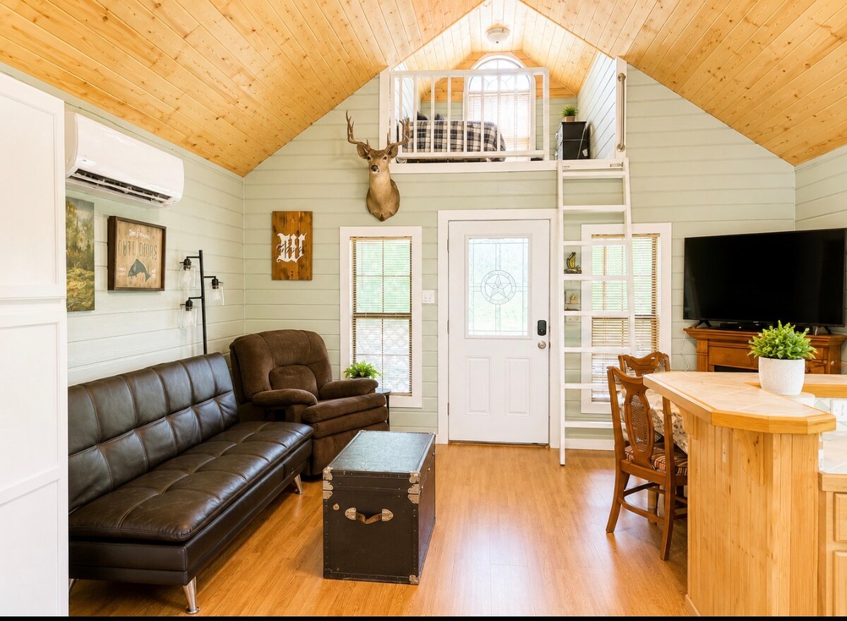 Caddo Lake Escape: Waterview with boat dock/kayaks - Cottages for