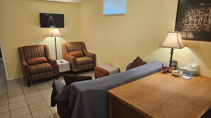 Clean & Cozy Basement Suite. - Prince Albert