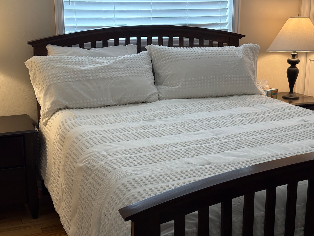 treća spavaća soba s bračnim krevetom (125 – 149 cm)