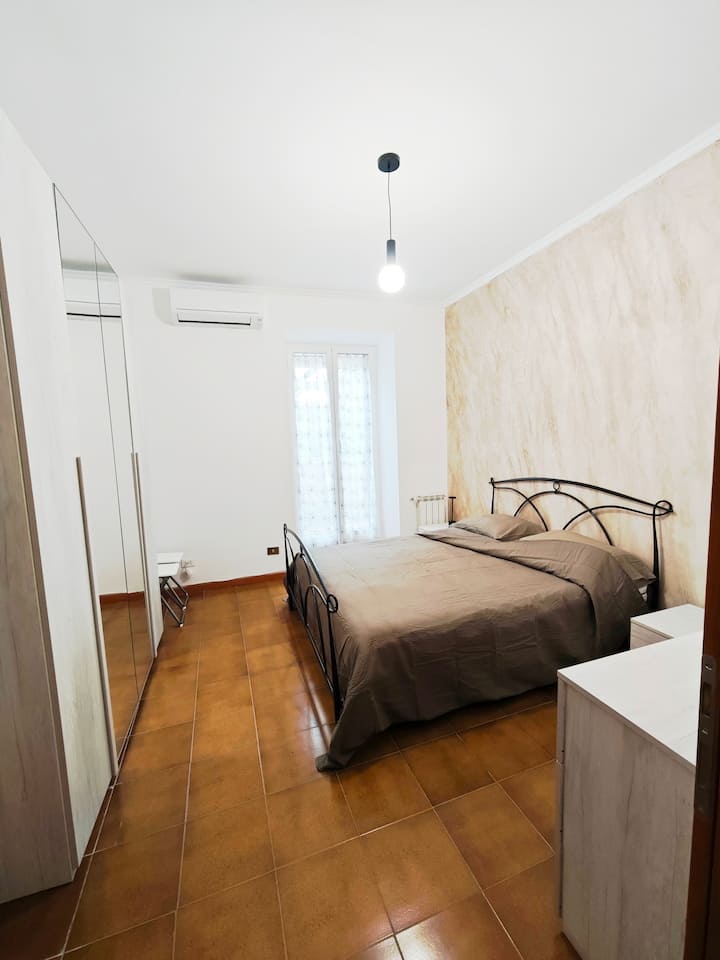 Casa Furi 51 -
Metro A Quadraro - 羅馬