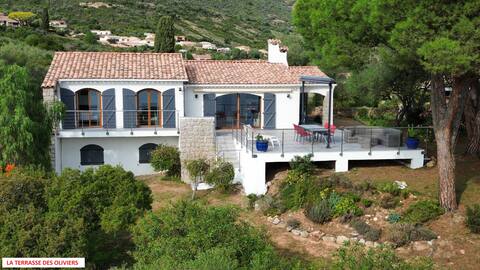 La Terrasse des Oliviers 3 *
View of the Gulf of Sagone