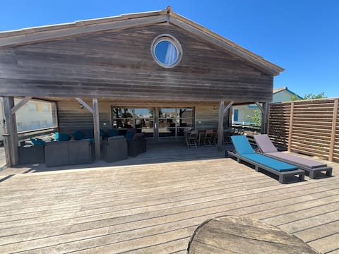 Beautiful cottage sea view