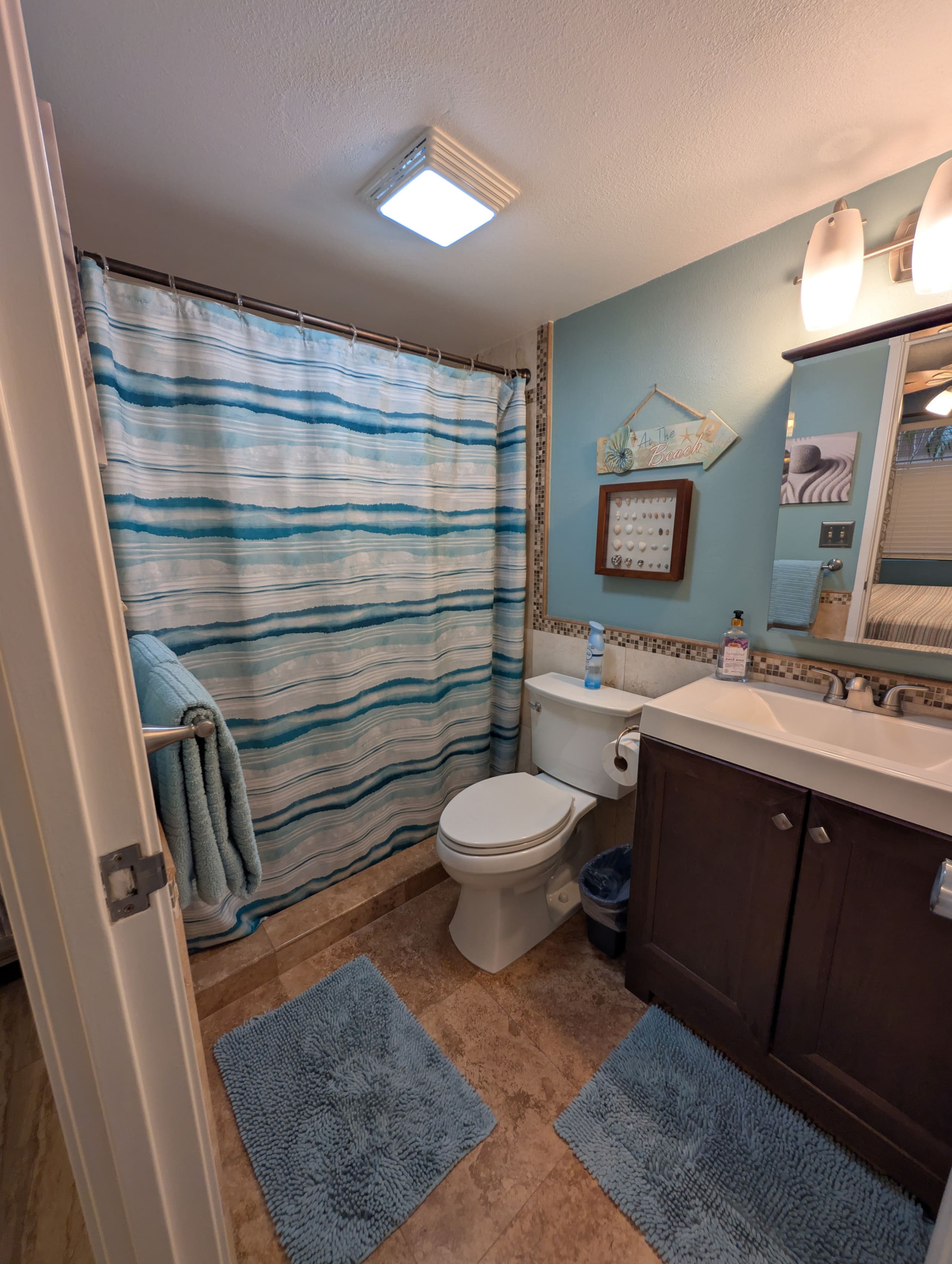 Condo in Kihei · ★4.89 · 3 bedrooms · 3 beds · 3 private baths - Image 33