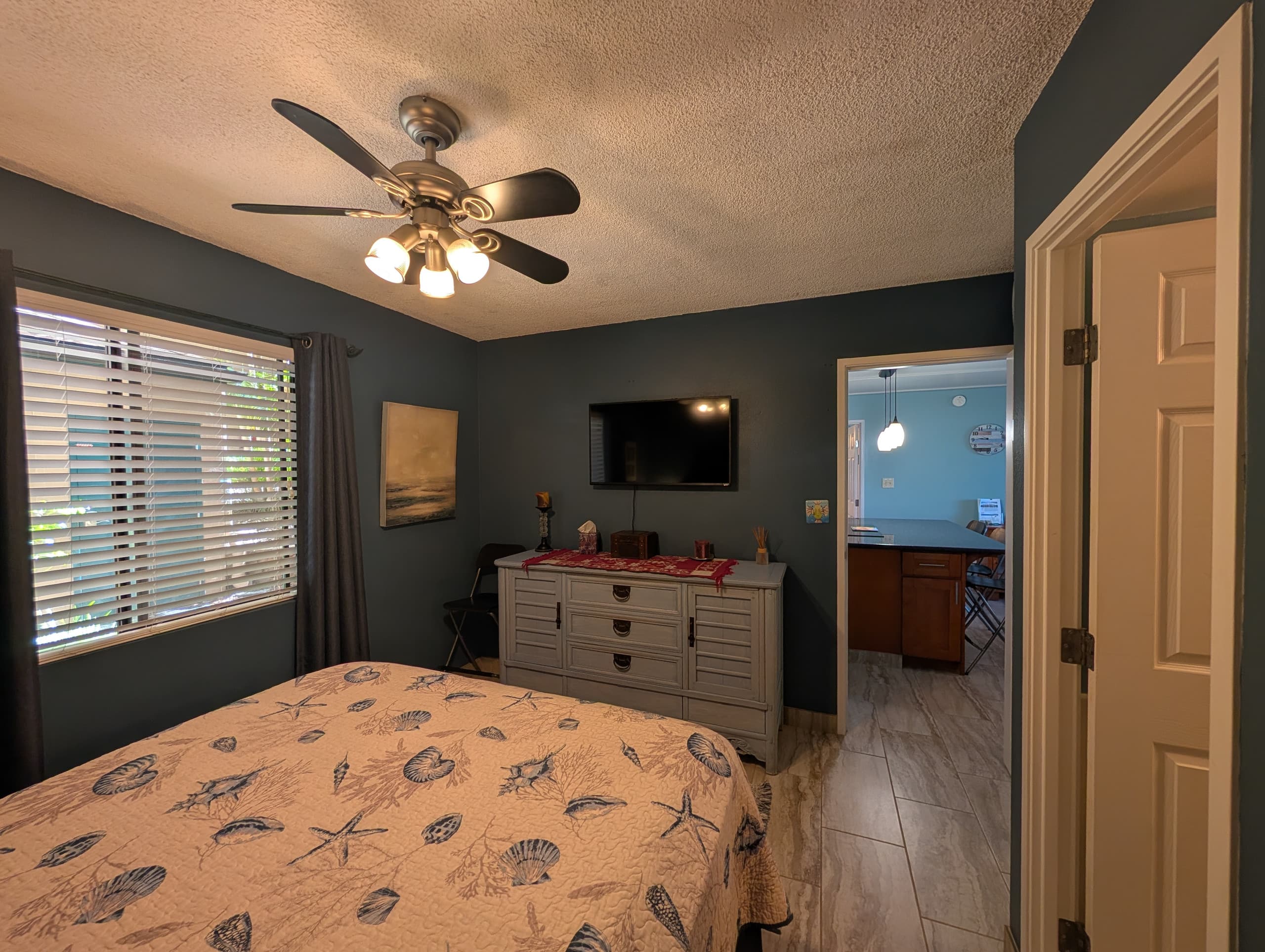 Condo in Kihei · ★4.89 · 3 bedrooms · 3 beds · 3 private baths - Image 25