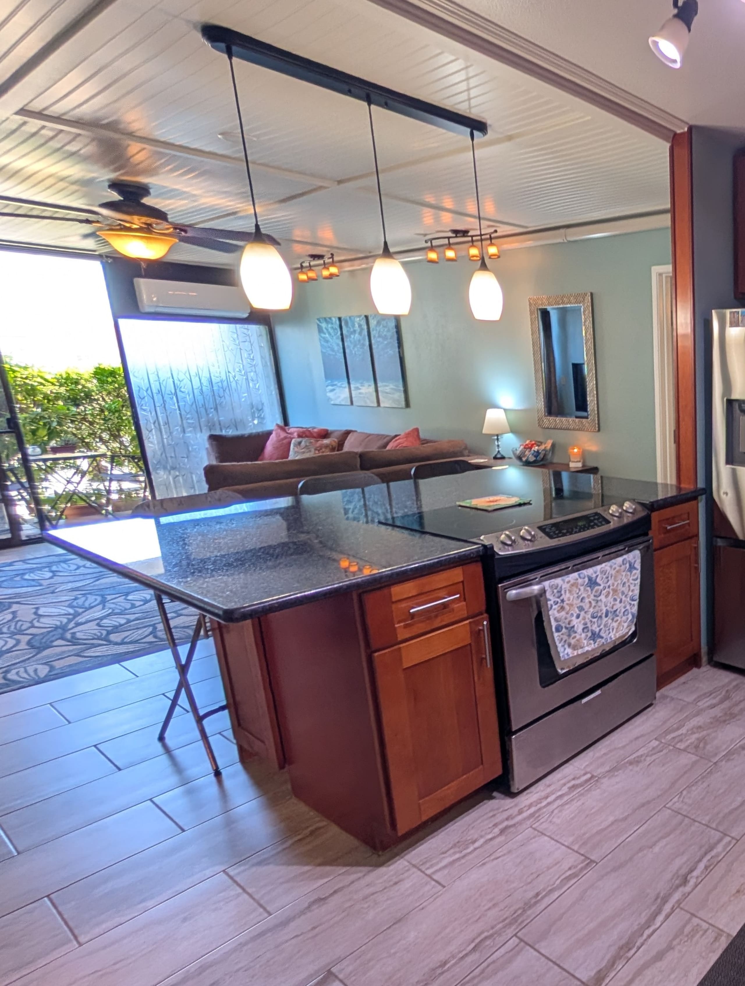 Condo in Kihei · ★4.89 · 3 bedrooms · 3 beds · 3 private baths - Image 19