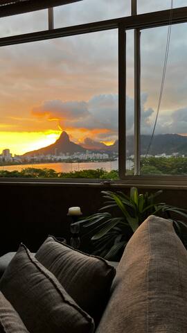 Safe and well located apt with breathtaking view gallery image 5