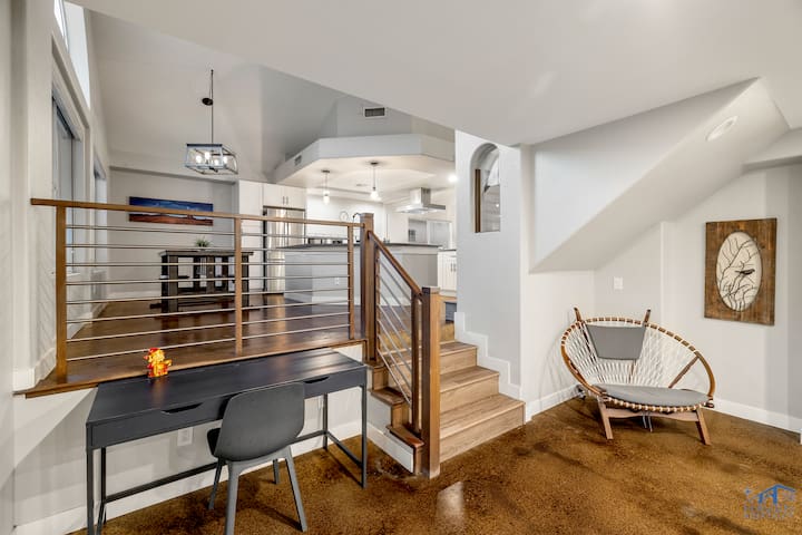 Stunning 5BR/3BA w/ Pool! Amazing Kitchen!