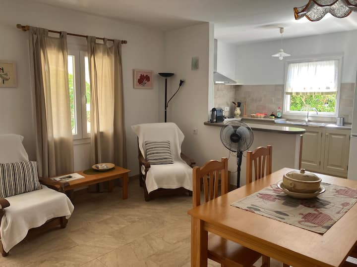 Chalet Cala Blanca Con Jardín Privado. 150m Playa - Ciudadela