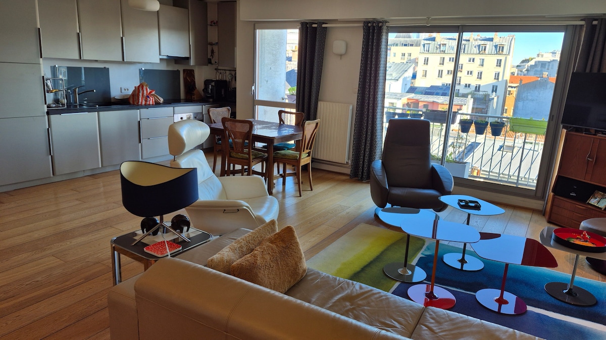 Annonce Airbnb populaire: Large renovated flat + car park à Paris 20e Arrondissement