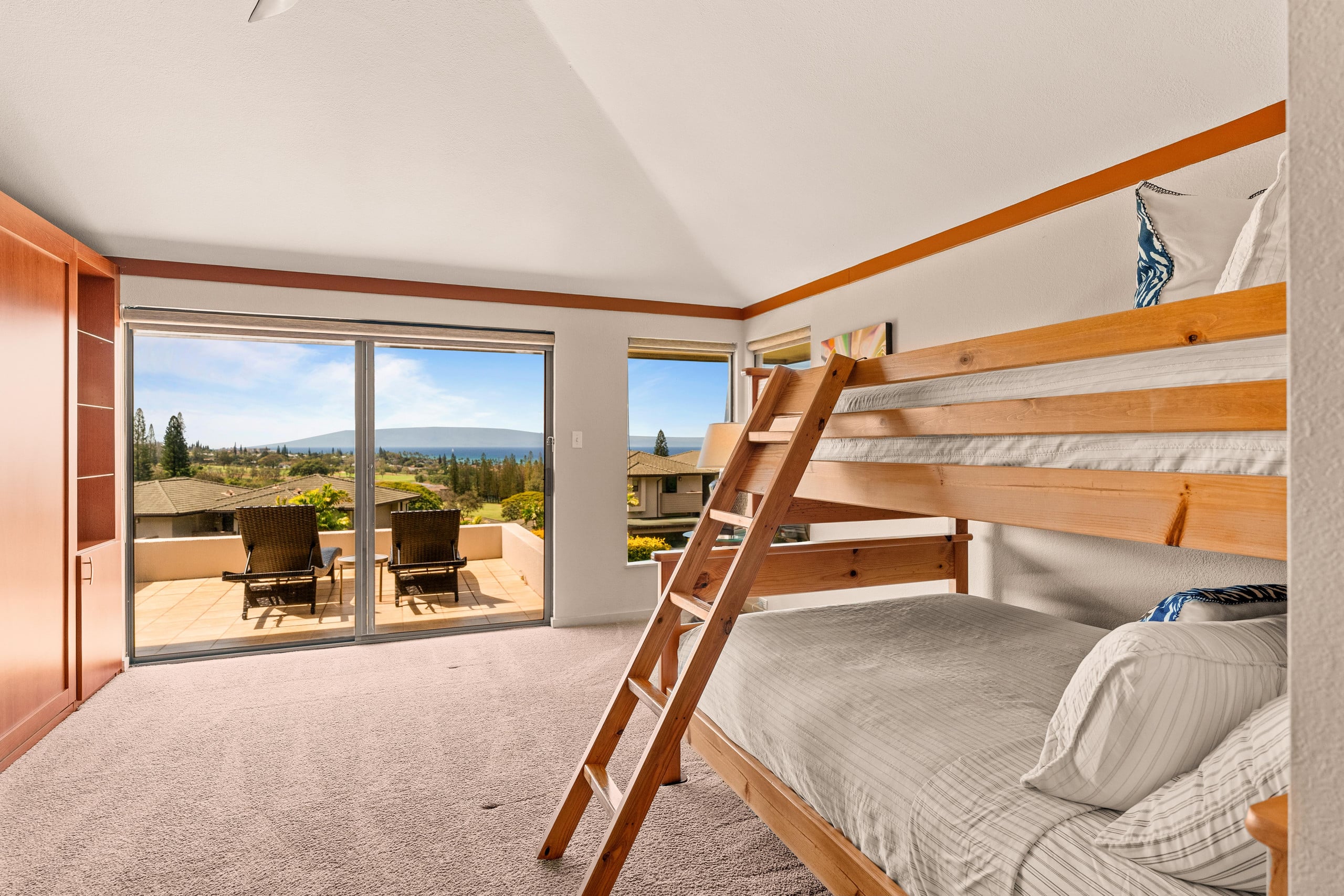 Condo in Lahaina · ★5.0 · 2 bedrooms · 3 beds · 2 baths - Image 50