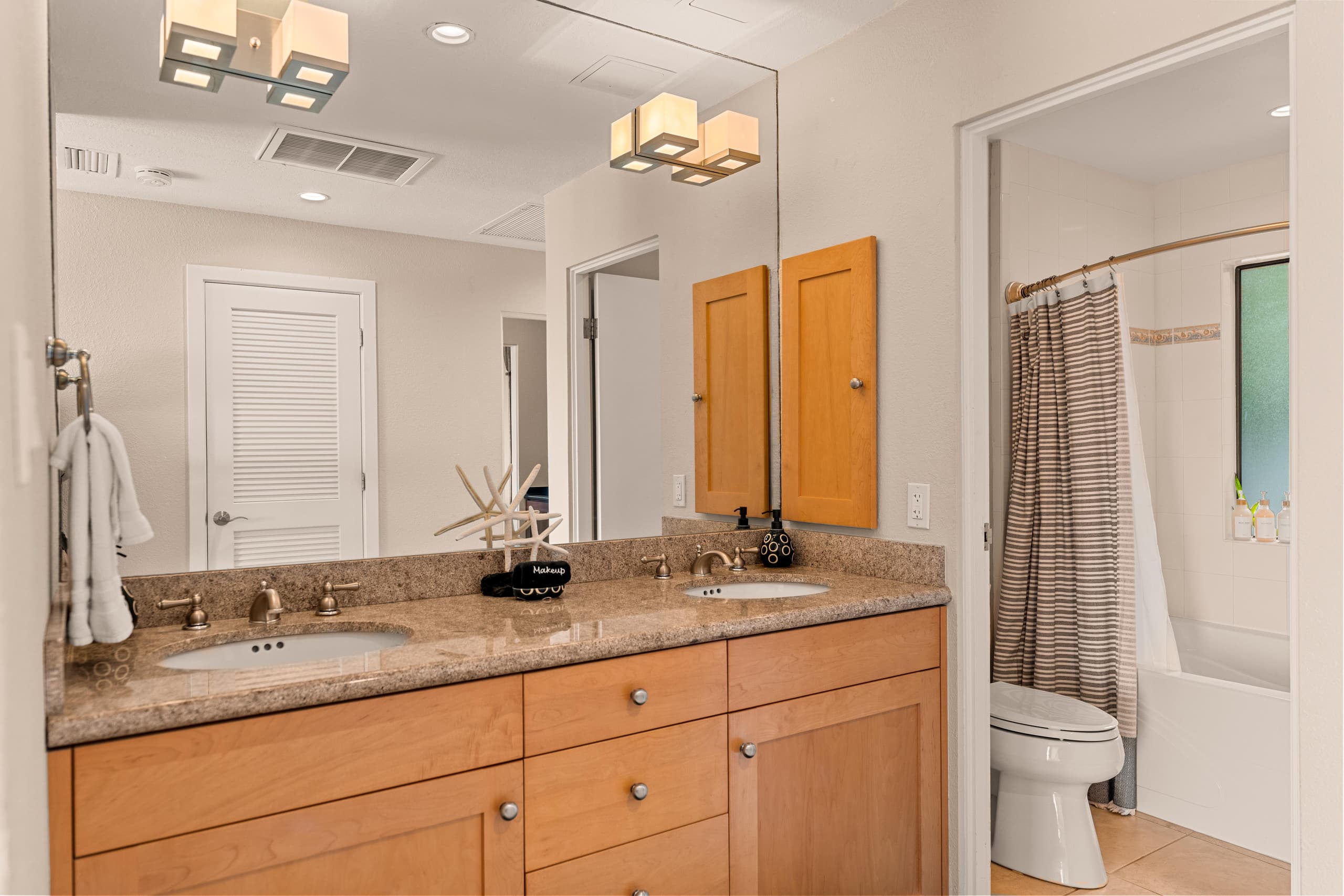 Condo in Lahaina · ★5.0 · 2 bedrooms · 3 beds · 2 baths - Image 47