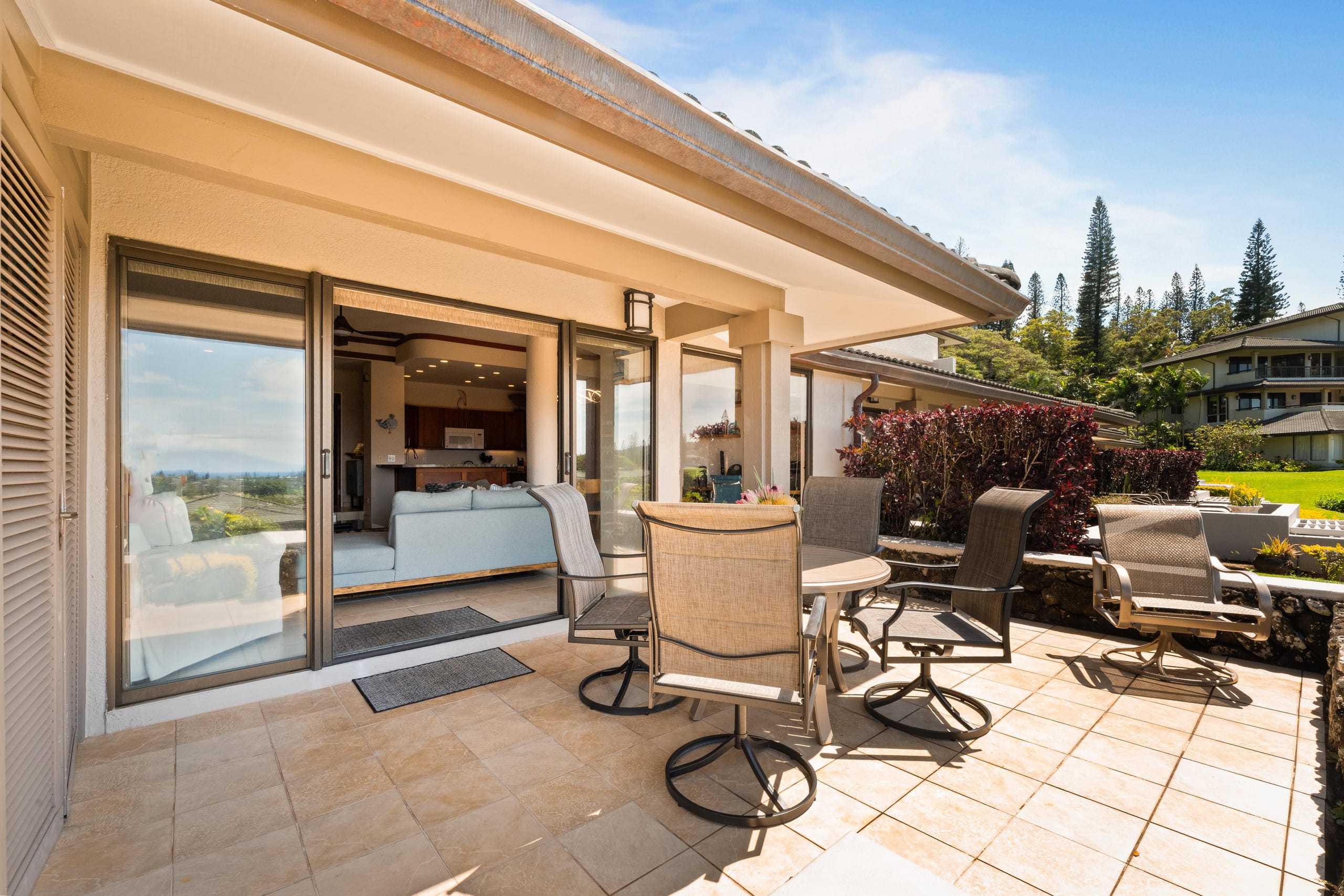Condo in Lahaina · ★5.0 · 2 bedrooms · 3 beds · 2 baths - Image 64