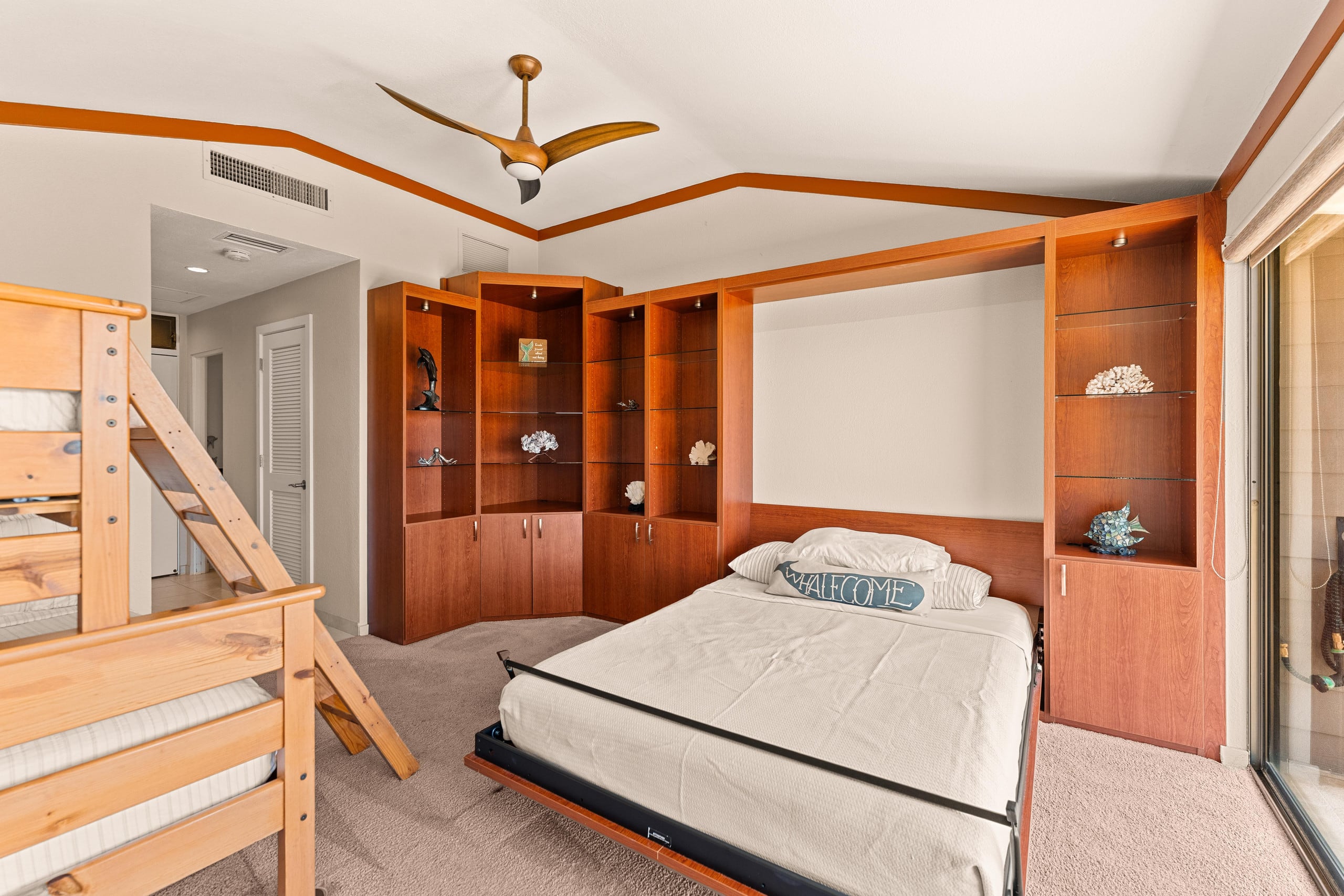 Condo in Lahaina · ★5.0 · 2 bedrooms · 3 beds · 2 baths - Image 41