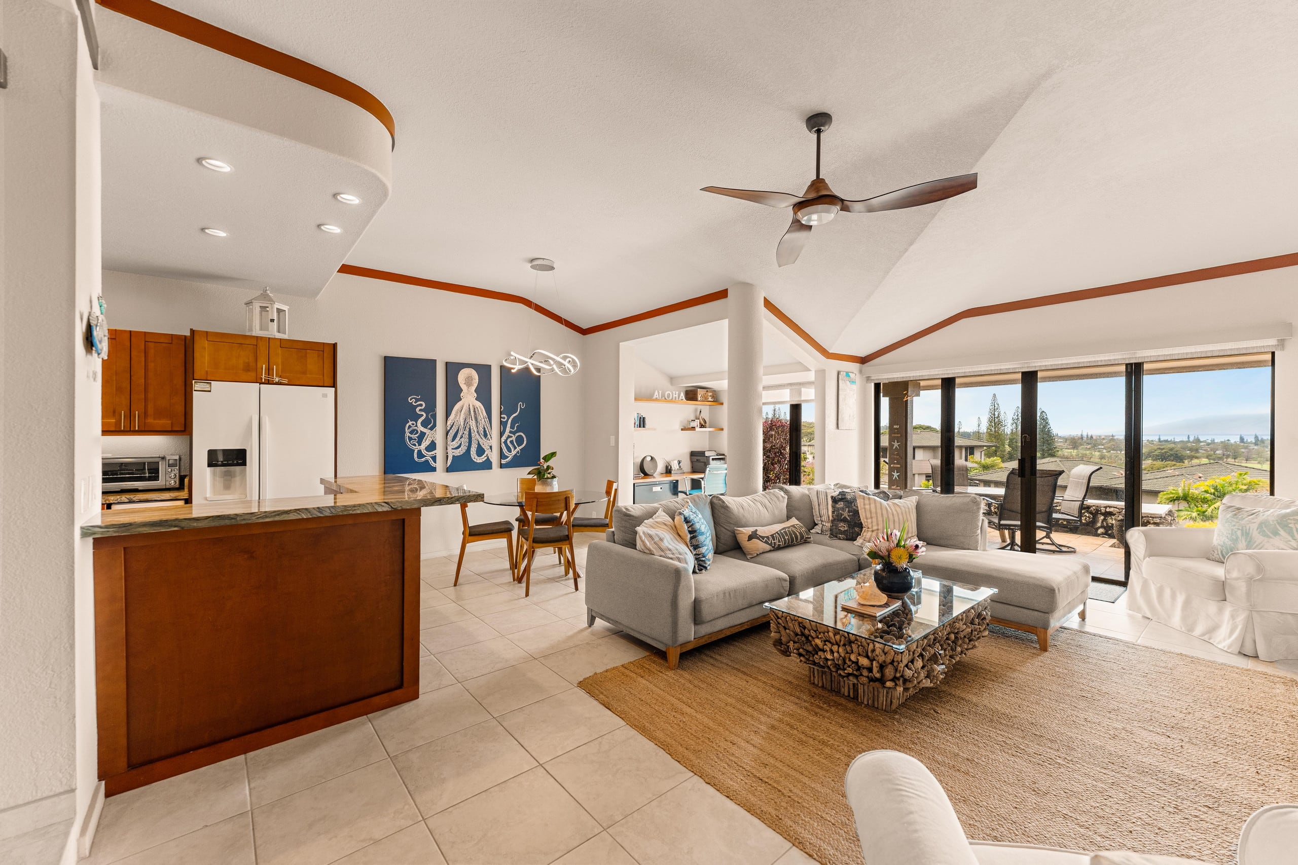 Condo in Lahaina · ★5.0 · 2 bedrooms · 3 beds · 2 baths - Image 8