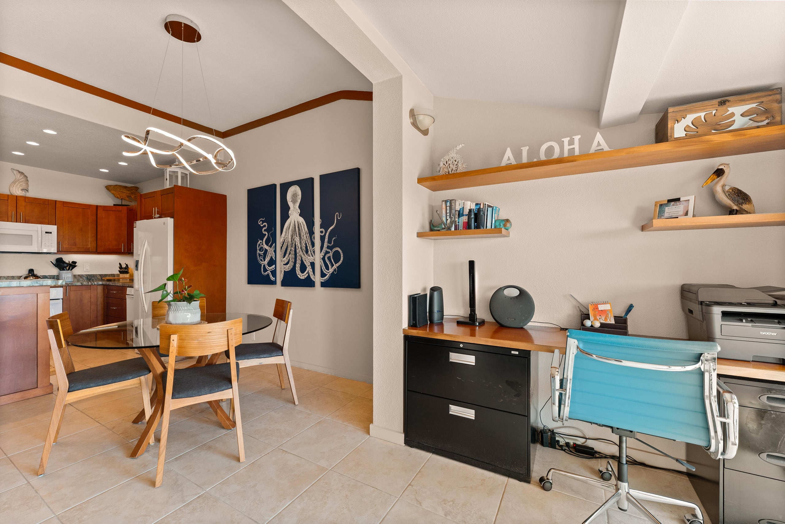 Condo in Lahaina · ★5.0 · 2 bedrooms · 3 beds · 2 baths - Image 19