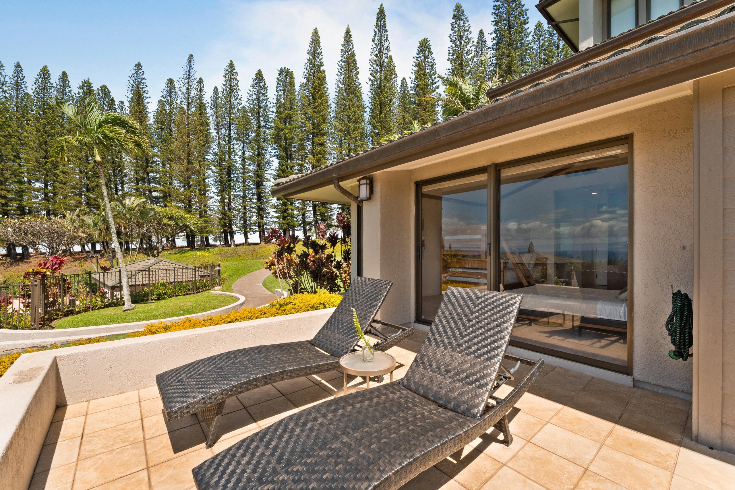Condo in Lahaina · ★5.0 · 2 bedrooms · 3 beds · 2 baths - Image 60