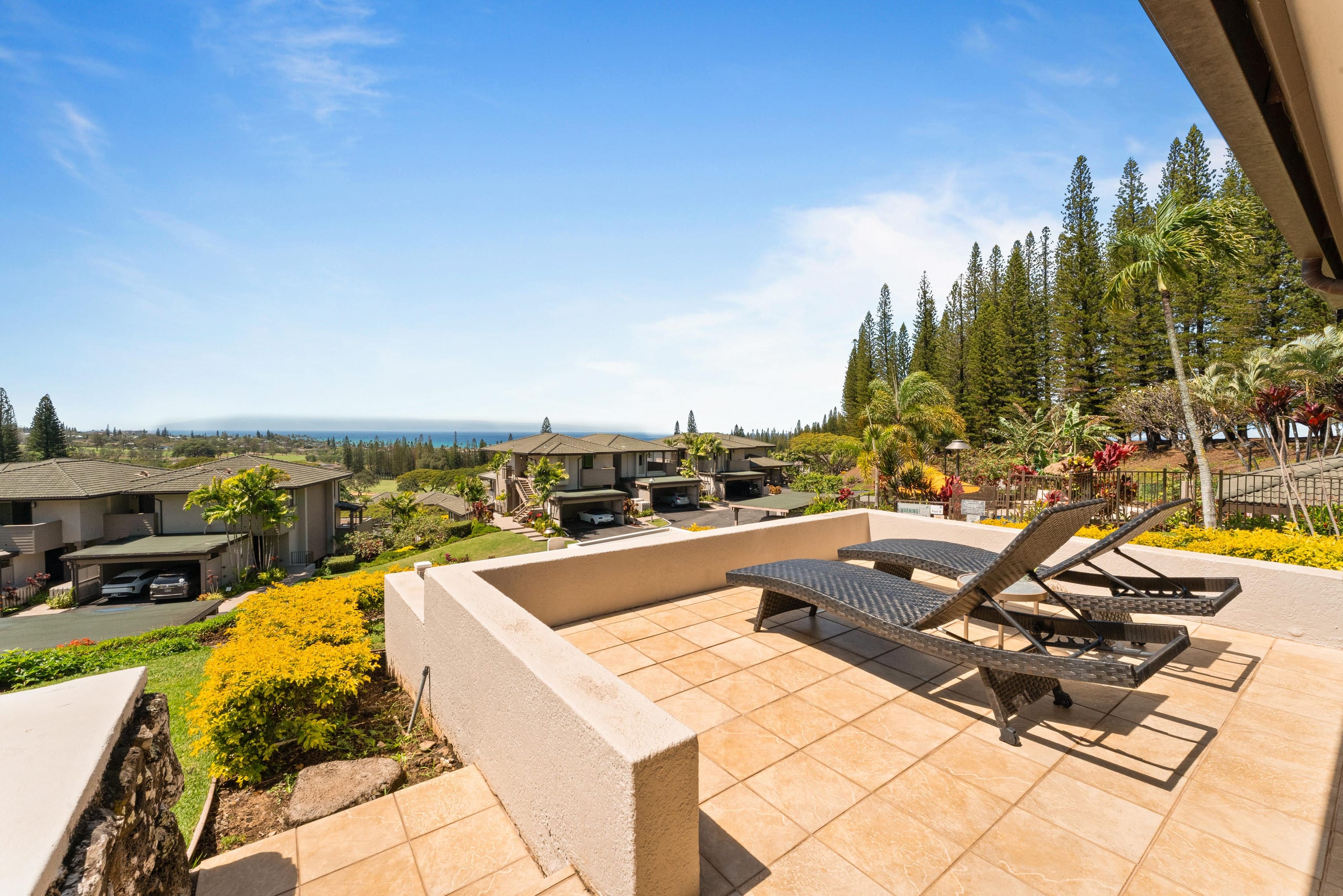 Condo in Lahaina · ★5.0 · 2 bedrooms · 3 beds · 2 baths - Image 62