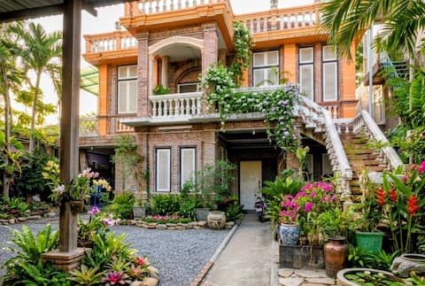 Brightness villa, Vacation home rental