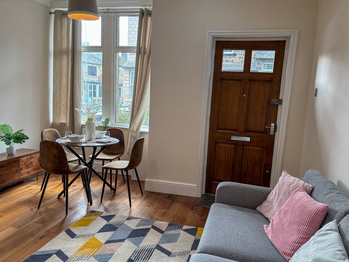 Central Horsforth Stone Cottage - 10 Mins From Lba - Leeds