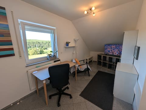 Bright and cozy apartment by Tower Barracks