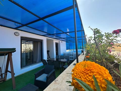 Elegant with exclusive terrace & private pool