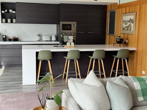 Lou’s Villa - location, style, comfort