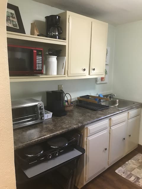 Top performing Airbnb: Brick Street Bungalow Garage Apartment in Tyler
