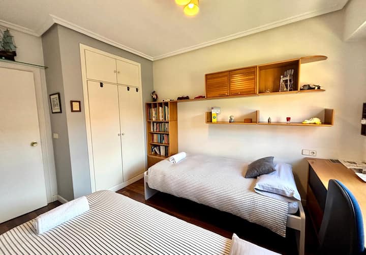 Room 10-15 Min. Walk To The Beach And Center Lss26 - San Sebastián