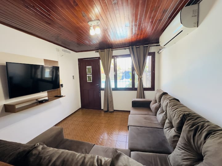 Iguazu Falls: Pool & Bbq Home | Sleeps 8 - Puerto Iguazú
