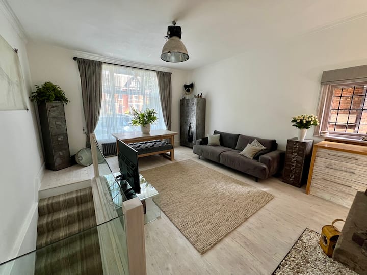 Luxurious Tranquil Airy Duplex - Manchester