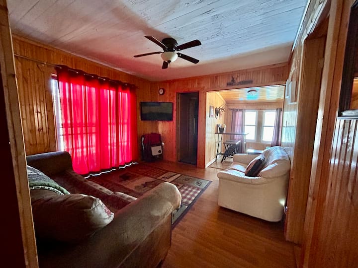 Birch Lake Bungalows, Birchwood, Wi (Bear's Den) - Wisconsin