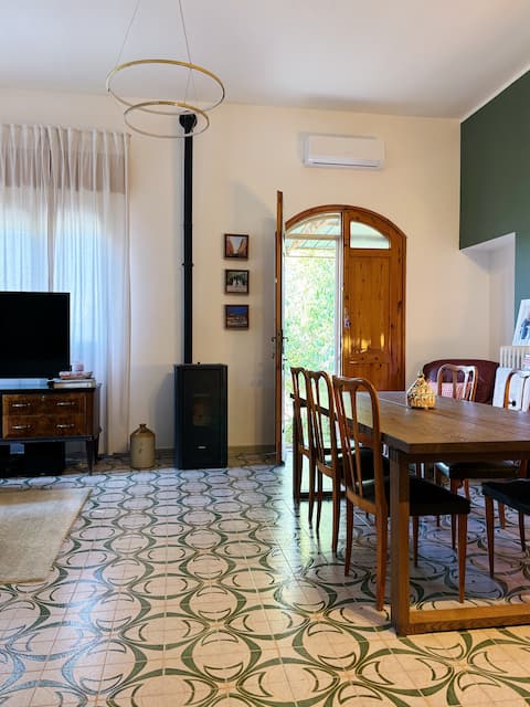 Pugliese and European family house