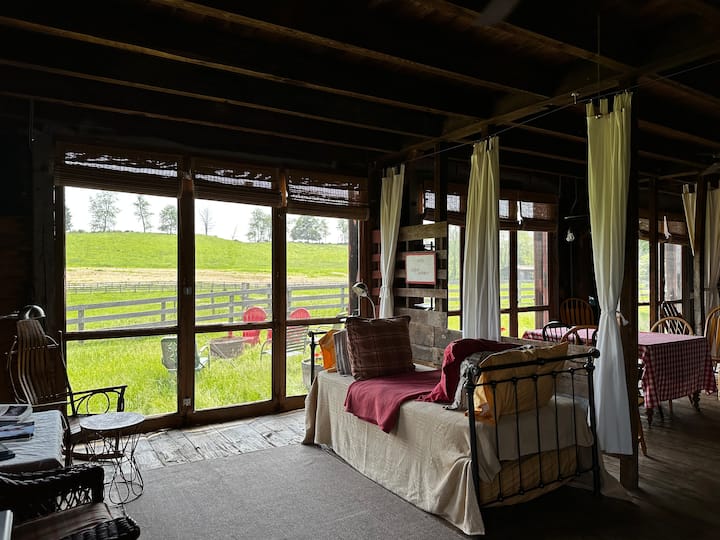 Farm Stay At Kinderhook Farm - Hudson Valley, NY