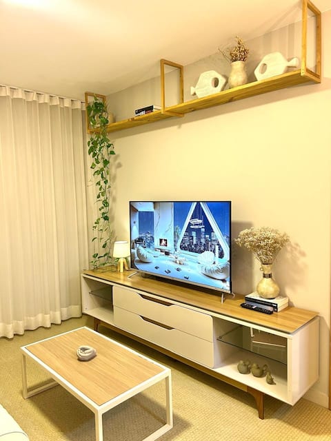 Brasília Host 1️ ⃣
25 minutes from JK airport