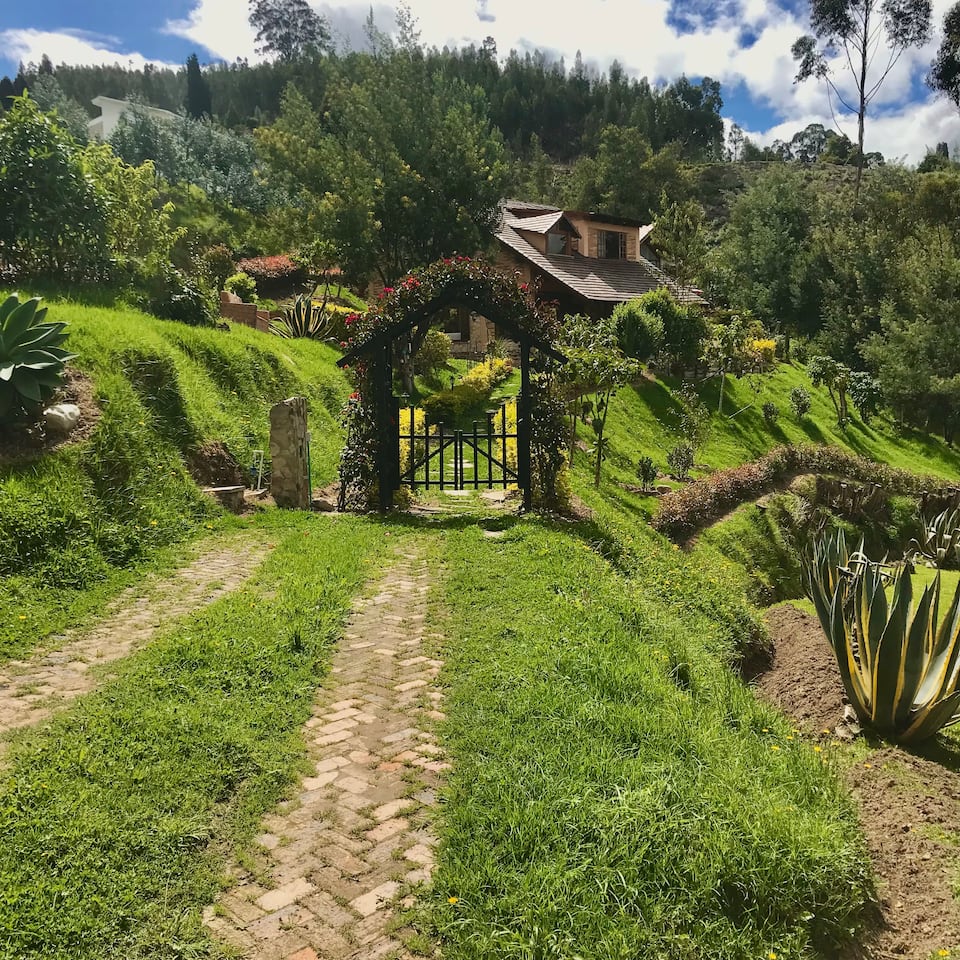 Top-earning Airbnb listing in Duitama, 3 bedrooms