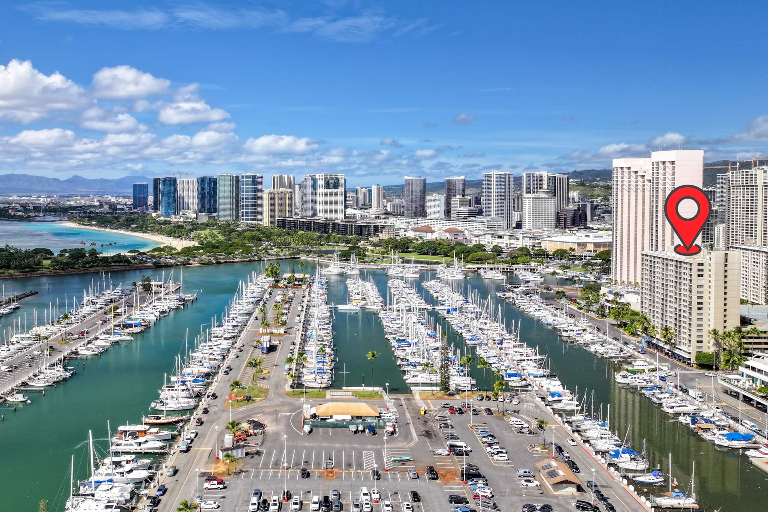 Condo in Honolulu · ★4.68 · 1 bedroom · 2 beds · 1 private bath - Image 2