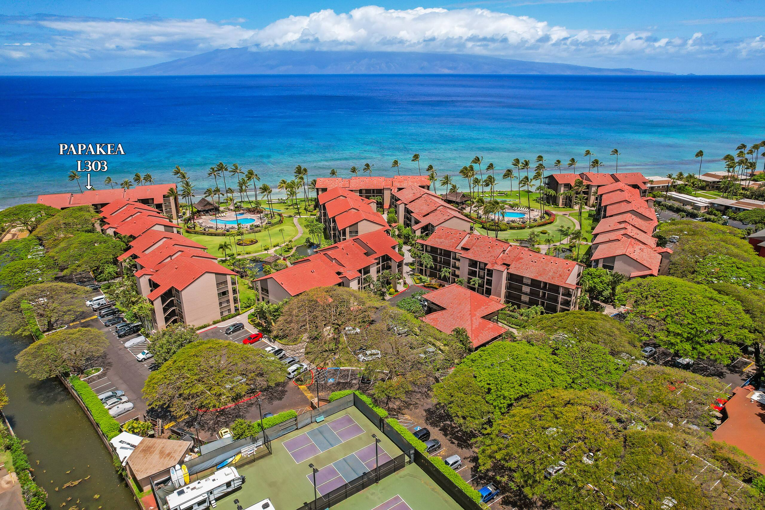 Condo in Lahaina · ★5.0 · 2 bedrooms · 3 beds · 2 baths - Image 52