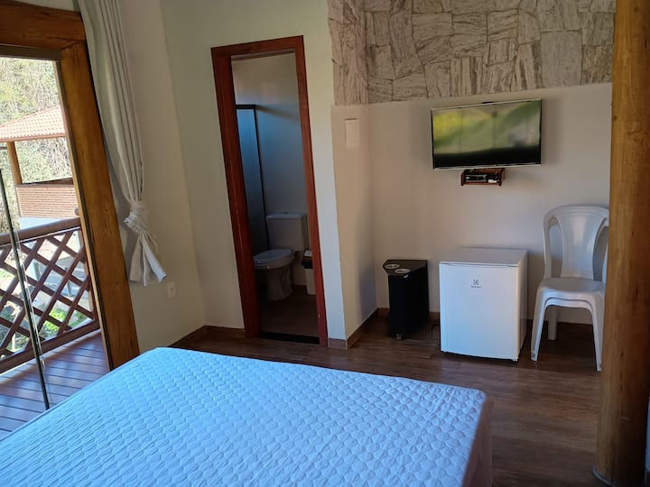 suite 3: aire acondicionado, smartv y minibar 