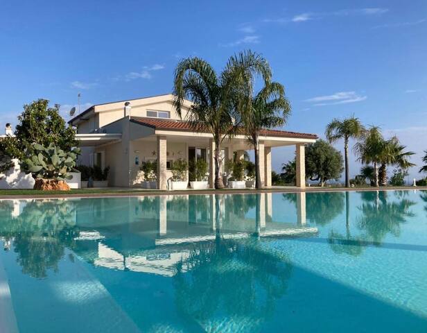 Appartamento 6 posti in villa, piscina, Polignano