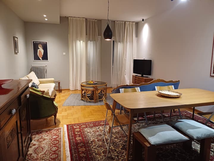 Three Bedroom Flat Next To The City Center - Thessaloniki