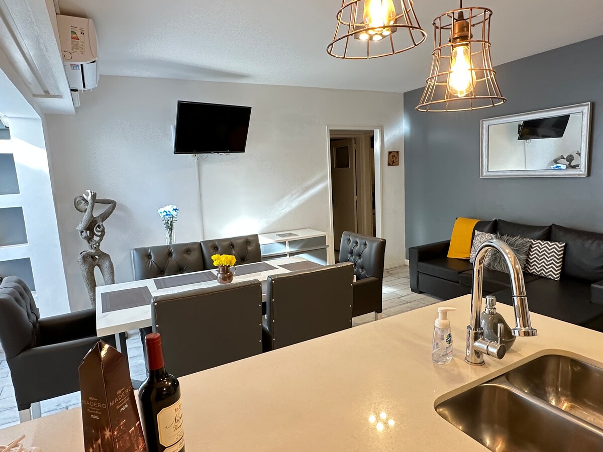 Popular Airbnb listing: Art Place in Balvanera