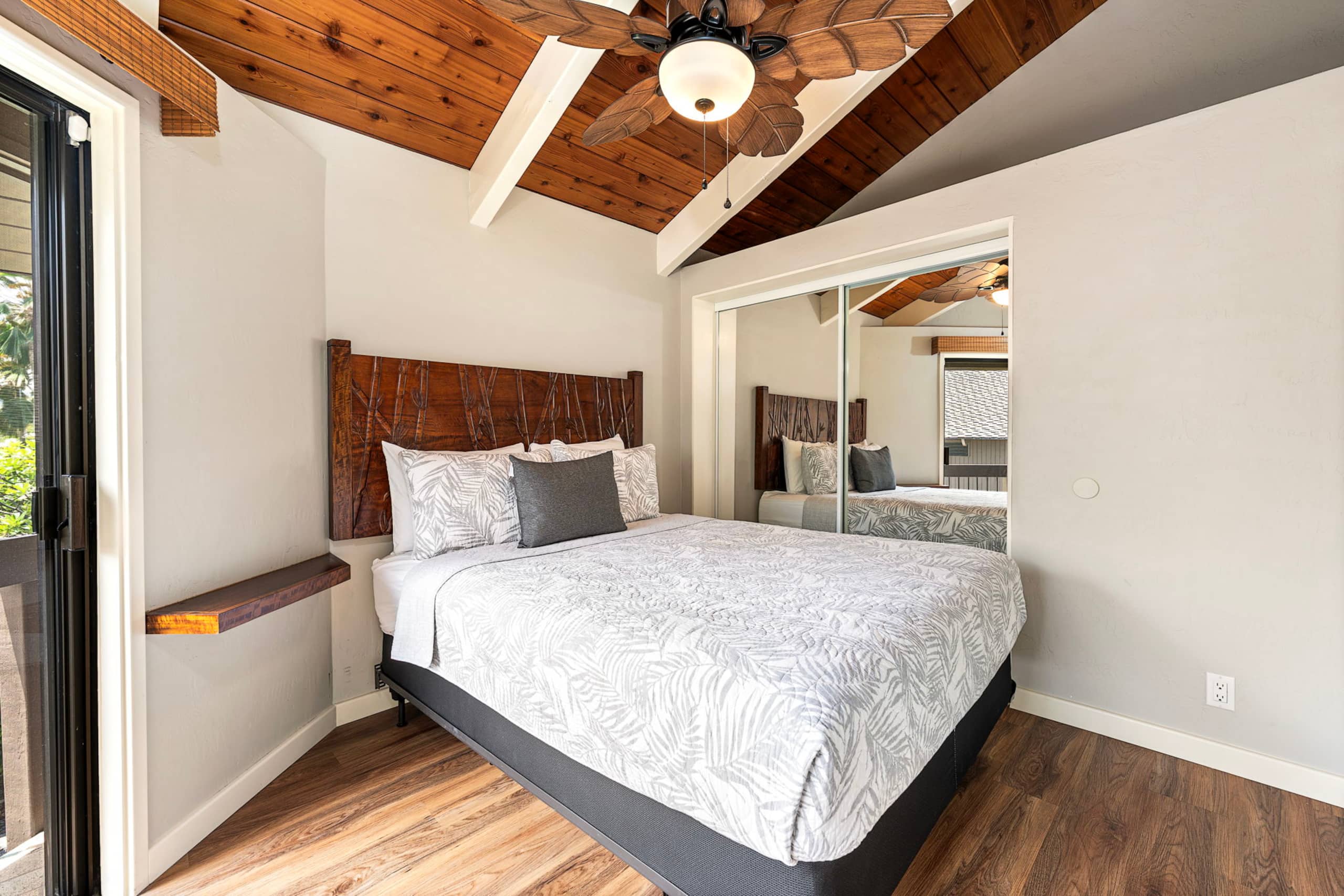 Condo in Kailua-Kona · ★4.82 · 3 bedrooms · 4 beds · 2 baths - Image 41