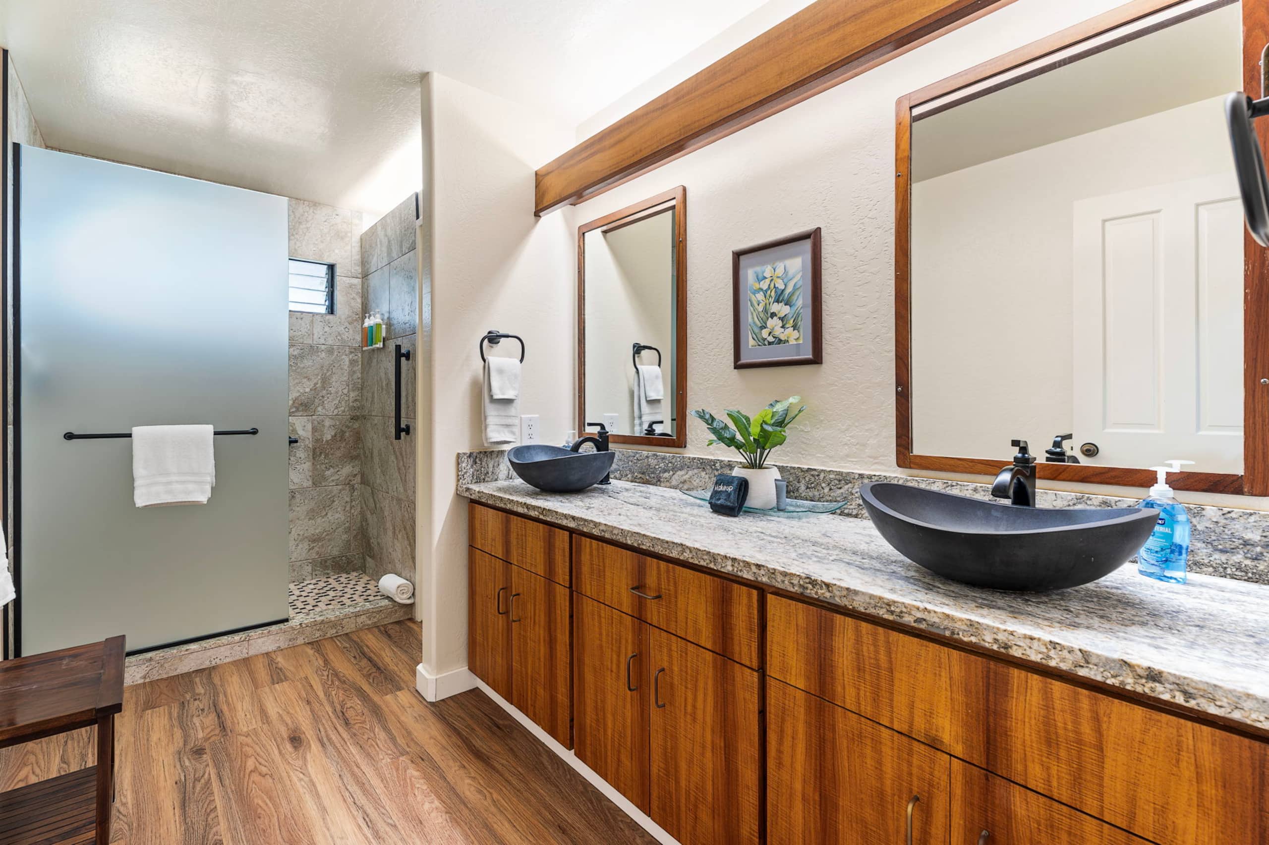 Condo in Kailua-Kona · ★4.82 · 3 bedrooms · 4 beds · 2 baths - Image 36