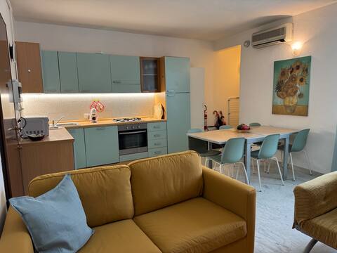 Annuncio Airbnb popolare: 100 meters from the sea and 30 meters from the pine forest. a Viareggio