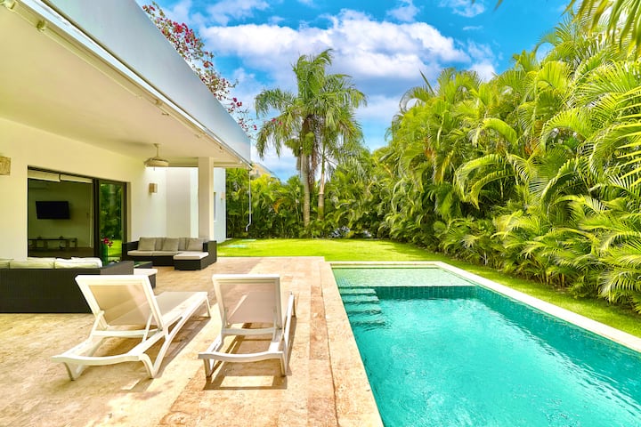 Villa De Lujo Puntacana, Ideal Para Familias / Piscina / Golf / Playa - J26
