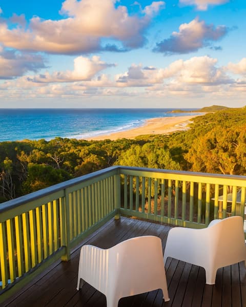 Orchid Beach Holiday Home -Ocean Views - Sleeps 20