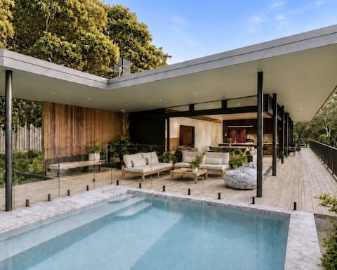 Rainforest Luxe Byron Bay • Heated Pool • Beach