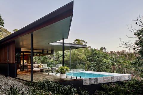 Rainforest Luxe Byron Bay • Heated Pool • Beach